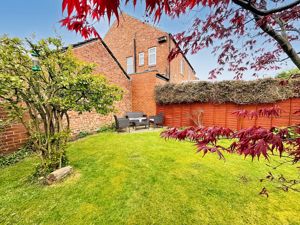 Photo 17- click for photo gallery